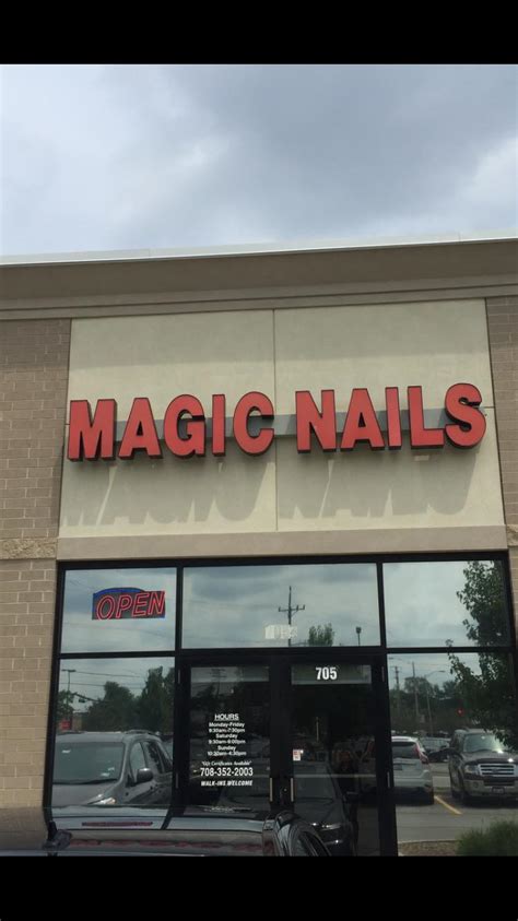 Step into a world of nail perfection at Magic Nails in Countryside, IL
